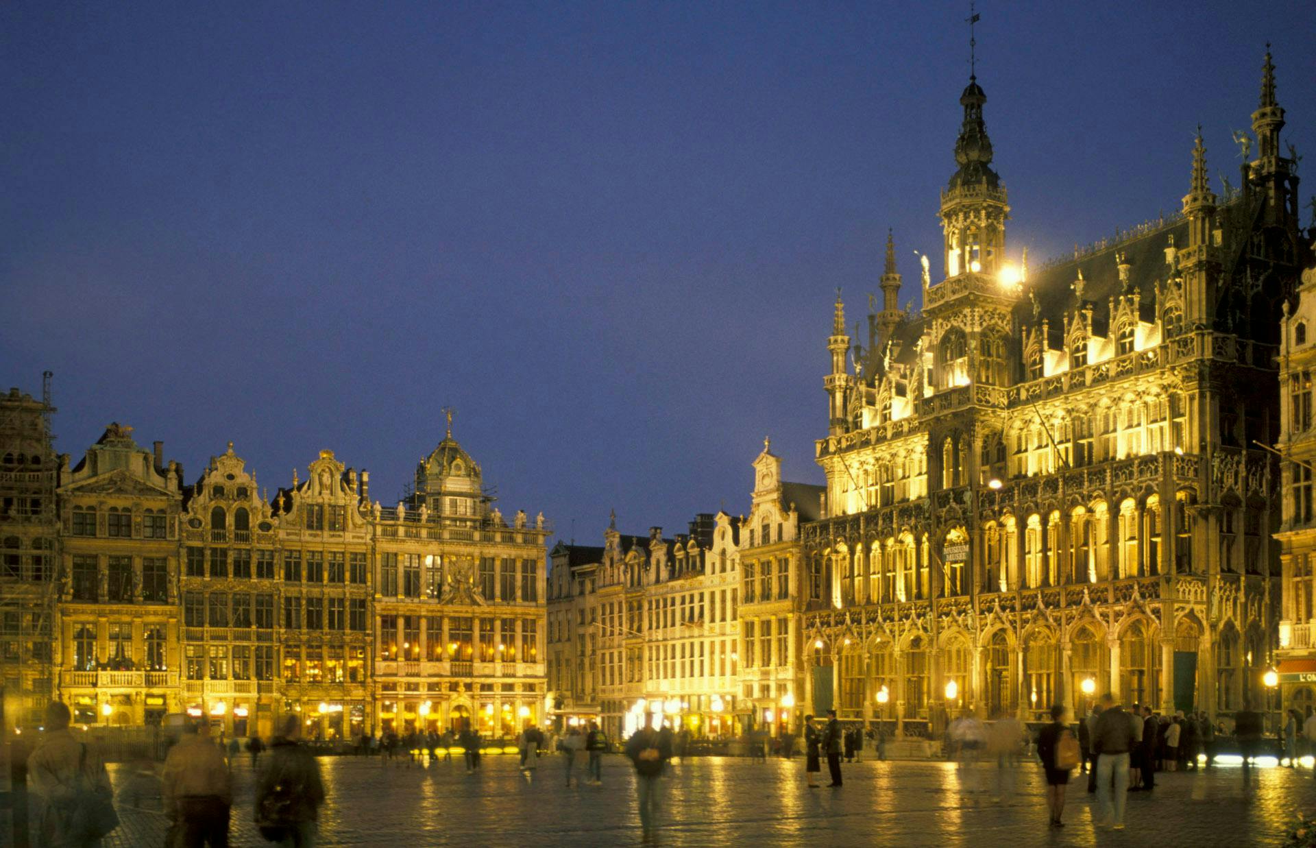 bruxelles,gothic,grand place,heritage,landmark,light,lighting,pl downtown city building urban town architecture person human