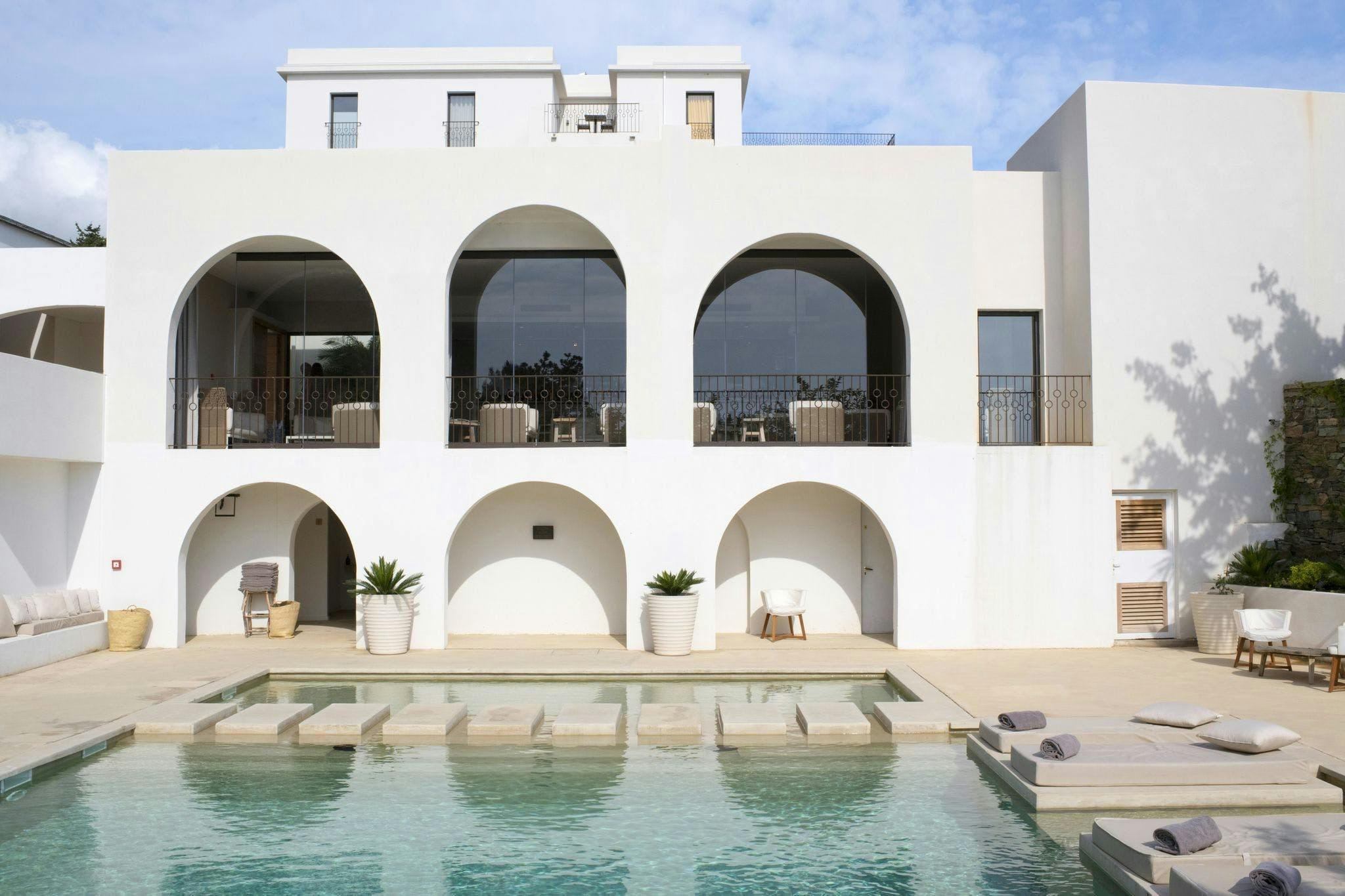 building villa house housing hotel resort pool water