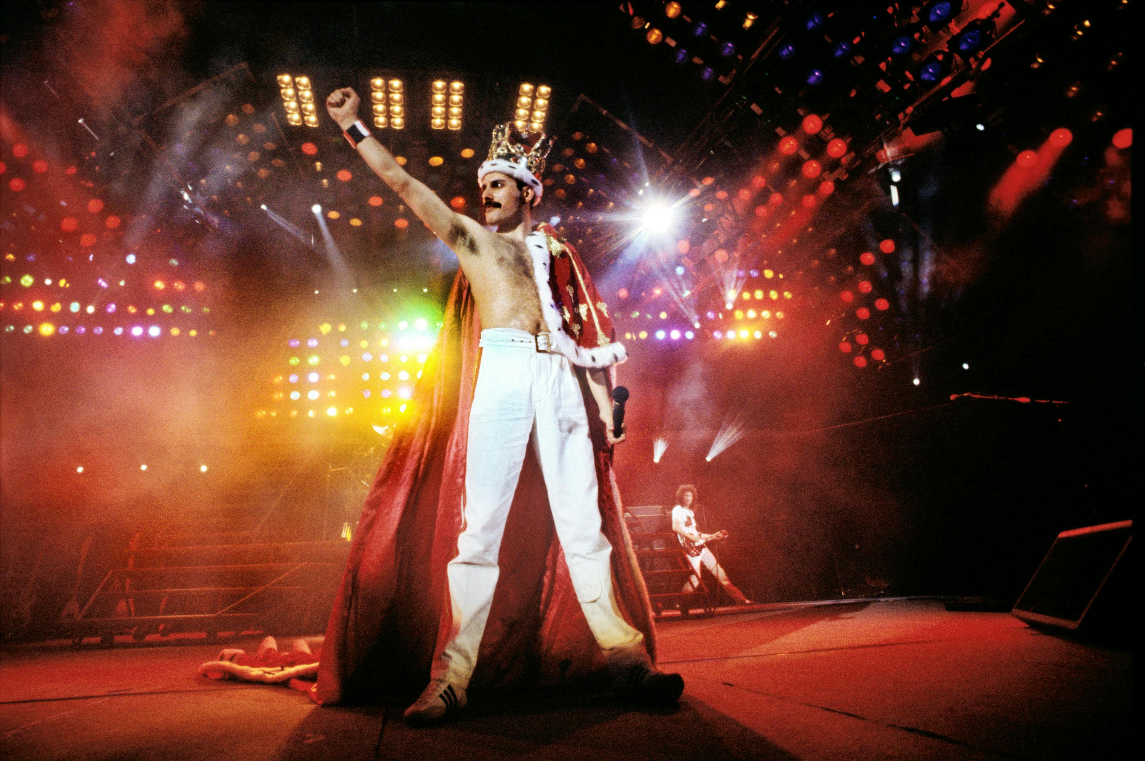 Freddie Mercury se produit au stade de Wembley en 1986 © Denis O'Regan