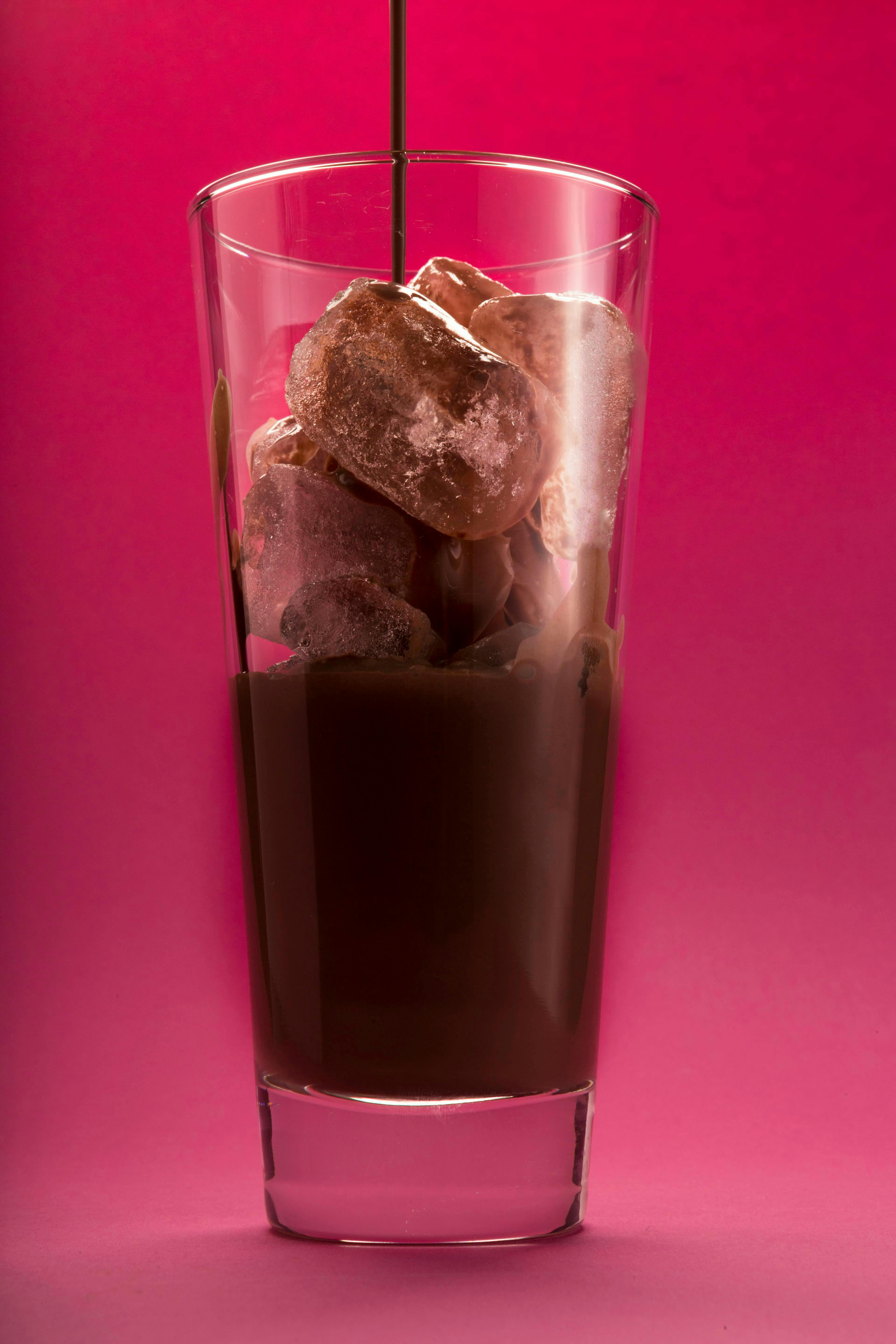 chocolat beverage juice cup smoothie glass milk